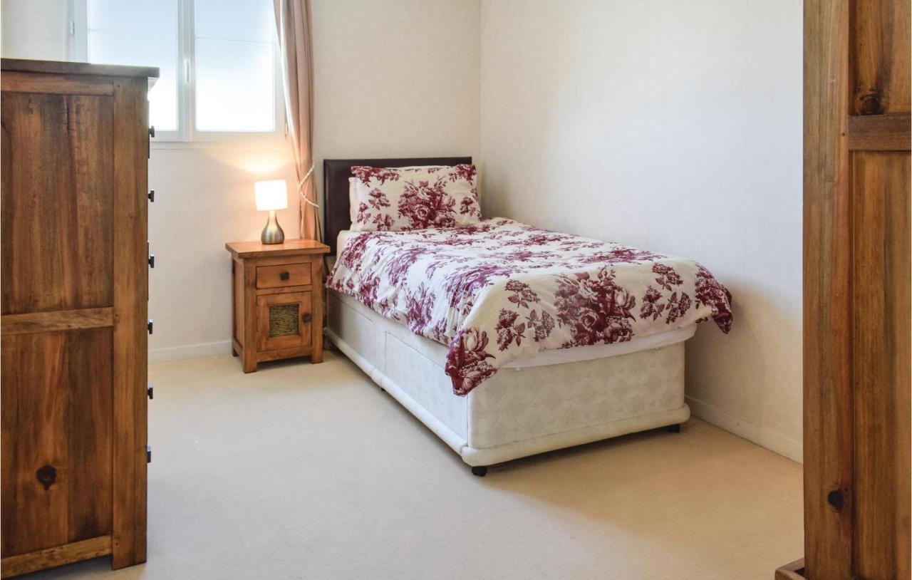 4 Bedroom Cozy Home In Port-En-Bessin-Huppain Exteriér fotografie